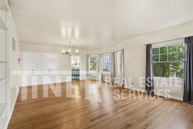 Building Photo - 2916 22nd St