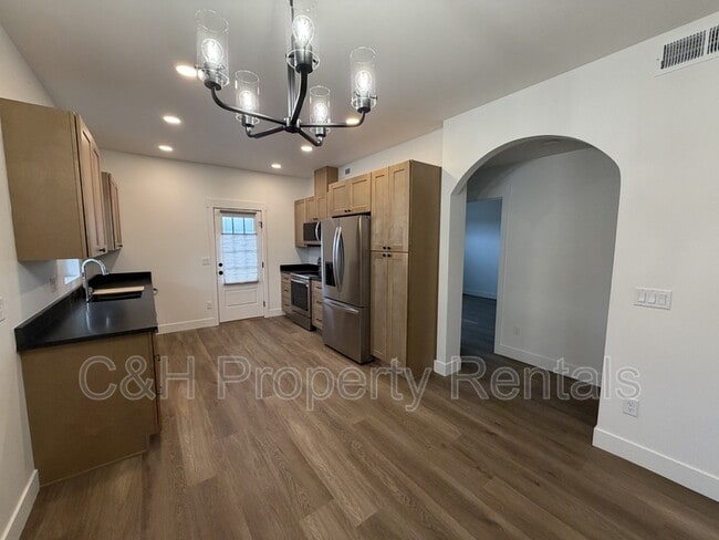 Building Photo - 2529 Esther Rose Ln