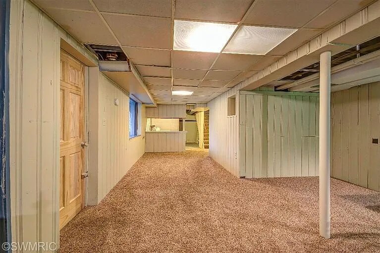 Large walkout basement - 2909 Crestview Ave