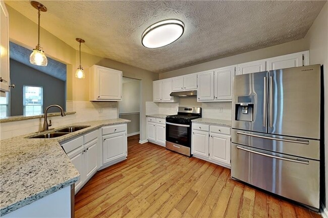 Building Photo - 258 Bethel Dr