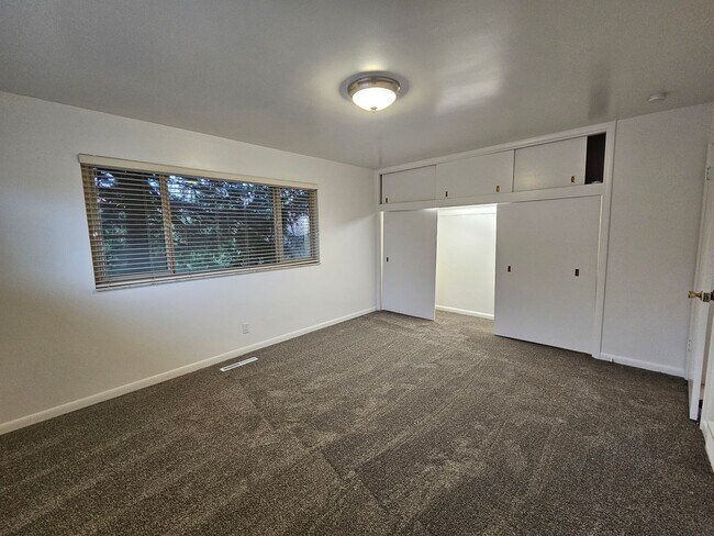Building Photo - Remodeled 3-Bedroom Home in Orem