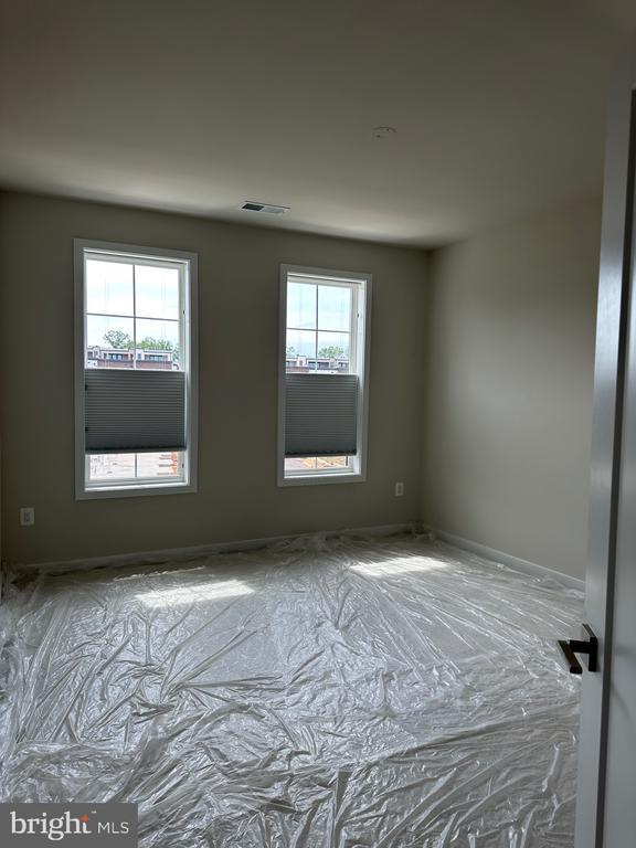 Building Photo - 22272 Rivanna Shore Terrace