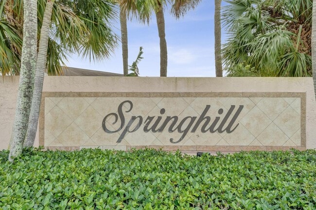 Building Photo - 5127 Woodstone Cir E