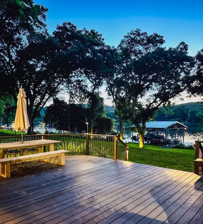 Building Photo - *** Lake Austin House * Waterfront * Lush 2 Acre Yard w/ Boat Dock * Pet Friendly * Fully Furnish...