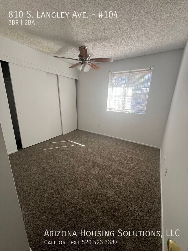 Building Photo - 810 S Langley Ave