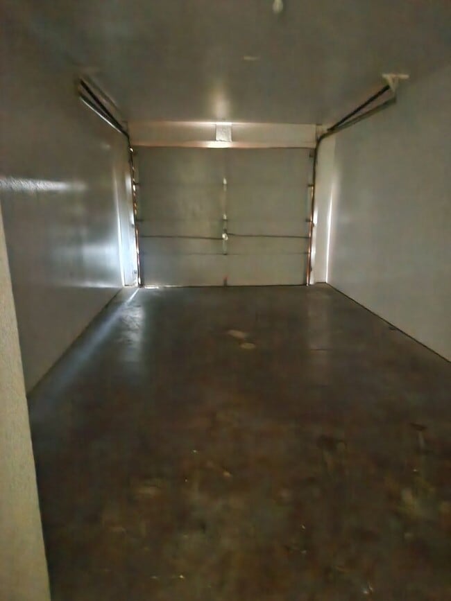 Building Photo - 2 bedroom Oak Grove