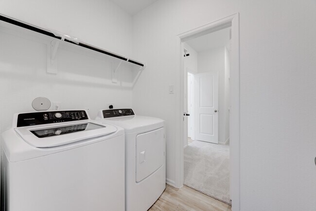 Building Photo - 31415 Beacon Cove Trl
