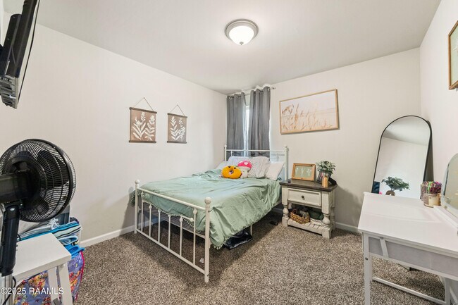 Building Photo - 205 Cane Run Ct