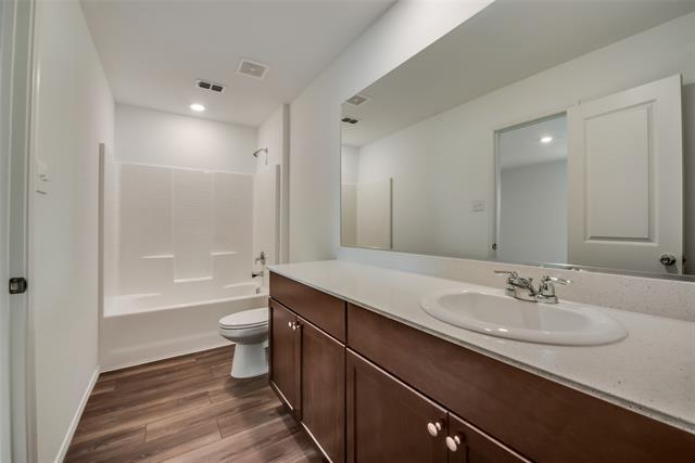 Building Photo - 8445 Fawn Creek Dr