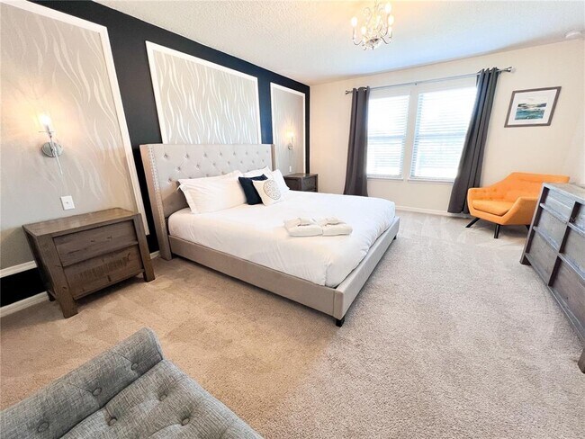 Building Photo - 2442 Dubai St