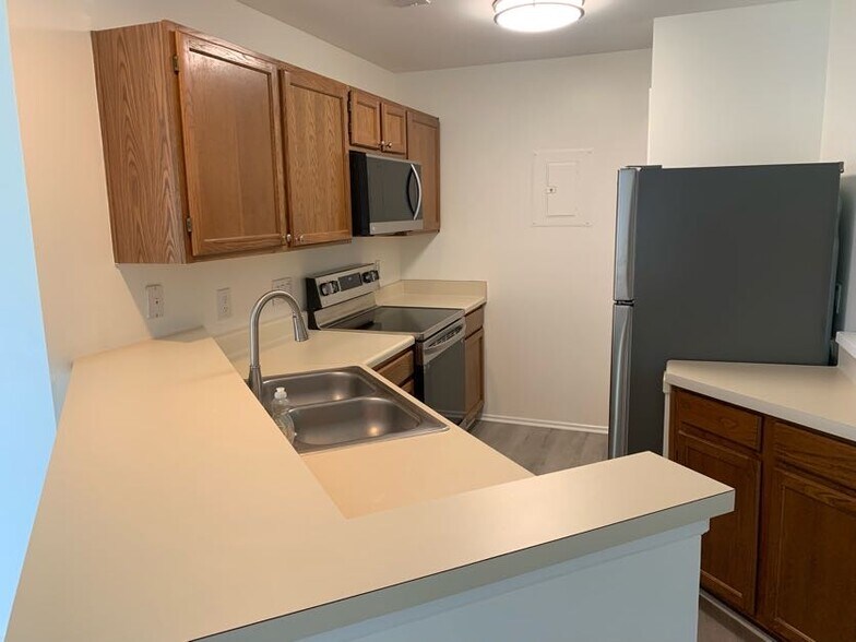 Building Photo - 18883 Vineyard Point Ln