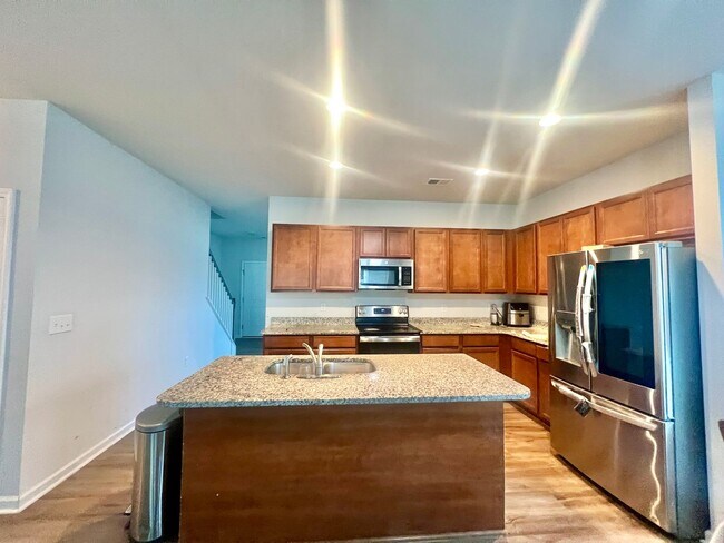 Building Photo - Parsons Mill Castle Hayne, 4BR, 2 Car Gara...