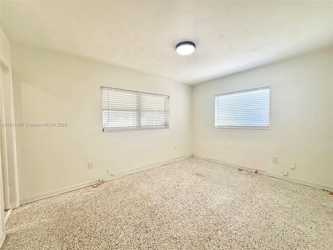 Building Photo - 2671 SW 118th Ct