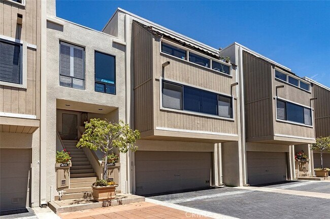 Building Photo - 21771 Ocean Vista Dr