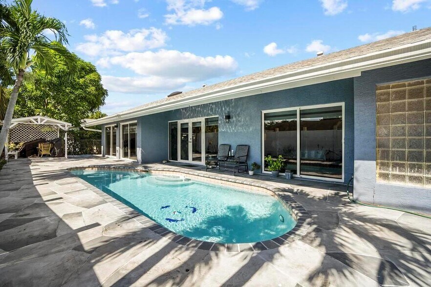 Building Photo - 8050 NW 47th Ct