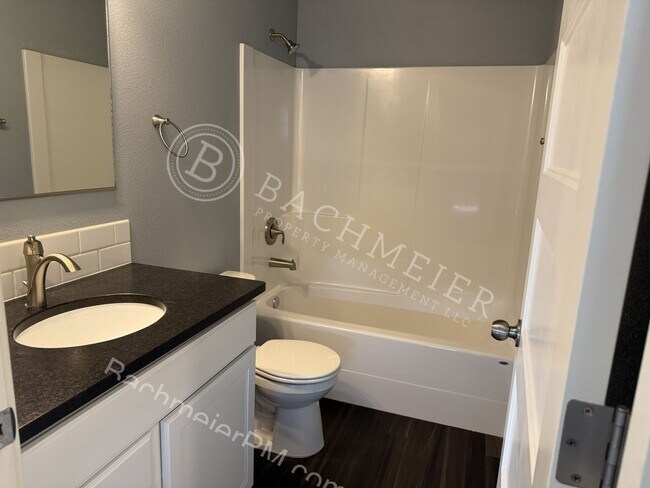 Building Photo - Beautiful Newer 3-Bedroom, 2-Bathroom Single-Family