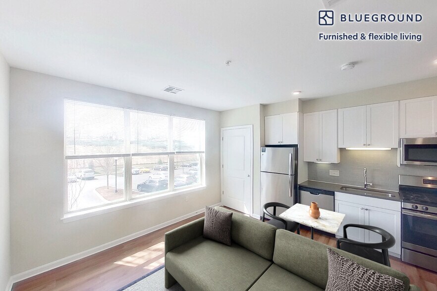 Primary Photo - 229 Quarry St