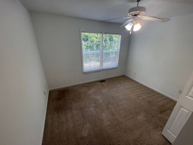 Building Photo - PRE-LEASING FOR AUGUST 2026!