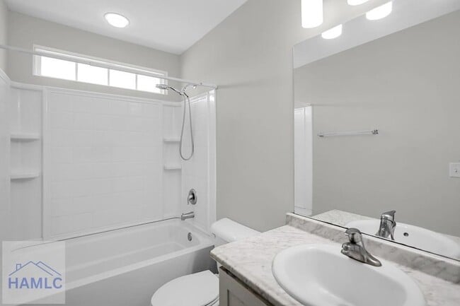 Building Photo - 721 Highgrove Ct