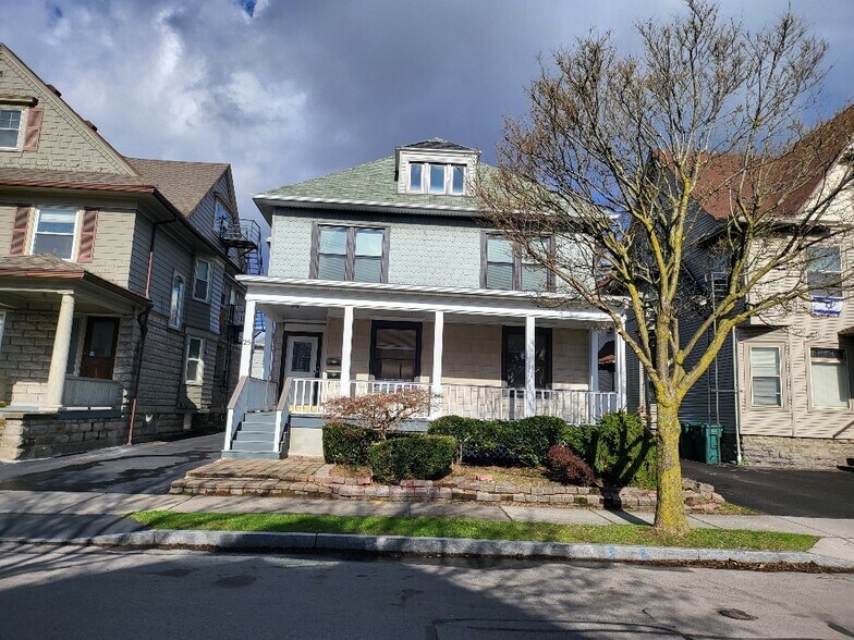 Primary Photo - 25 Wilmer St