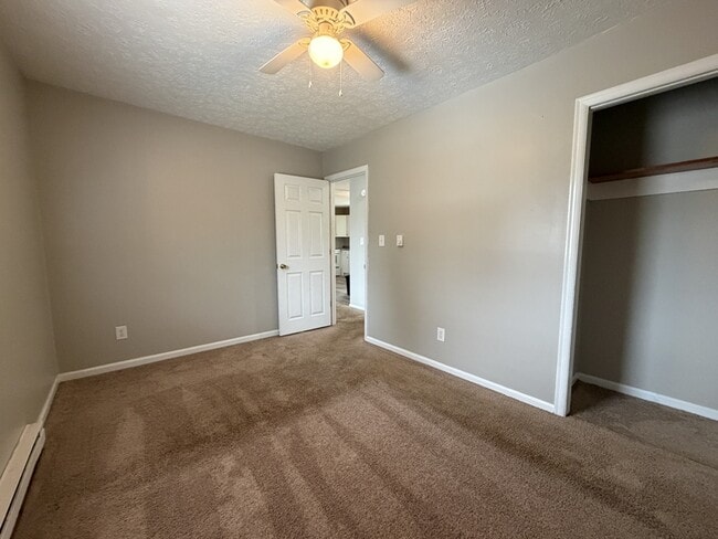 Building Photo - 187 Loch Ln