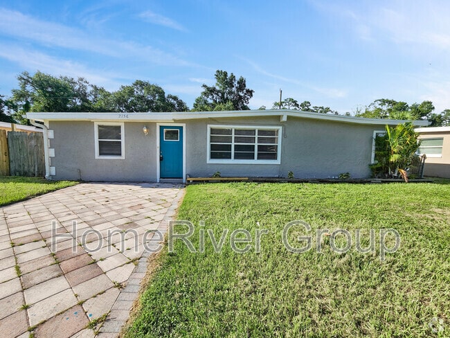 Building Photo - 2156 Alemanda Dr