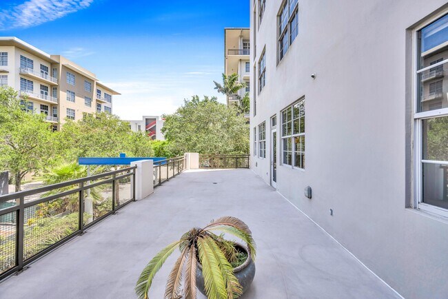 Building Photo - 411 NW 1st Ave