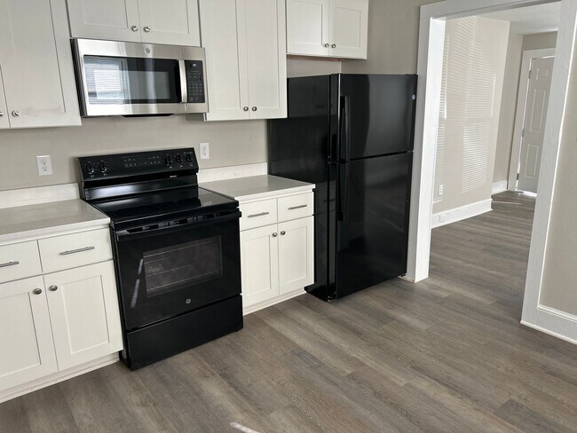 Building Photo - 2923 Old Greensboro Rd