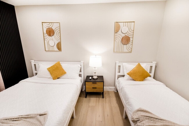 Building Photo - 6168 Cumberland St