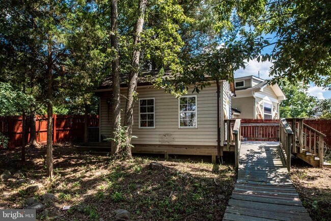 Building Photo - 12907 Martingale Ct