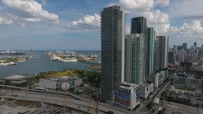 Building Photo - 1040 Biscayne Blvd