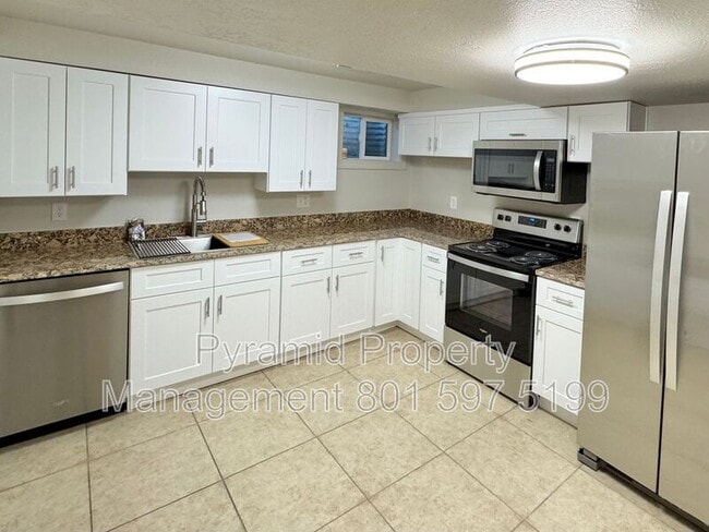 Building Photo - 250 N 360 W