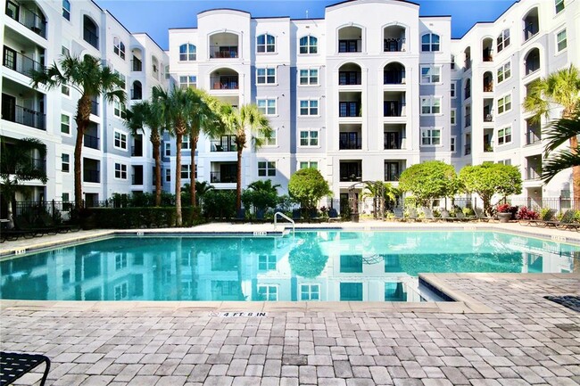 Building Photo - 204 E South St