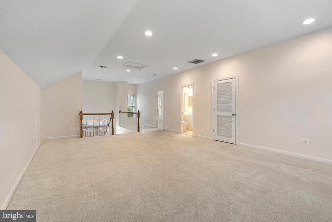 Building Photo - 8880 Olive Mae Cir