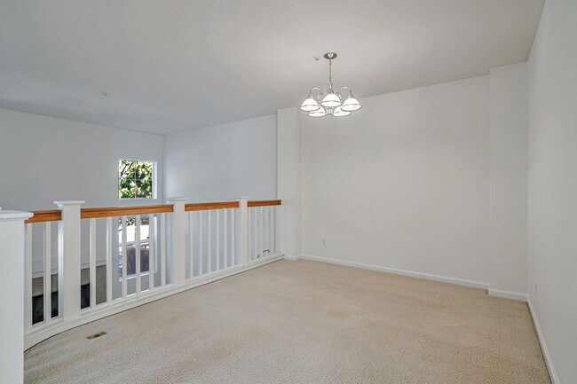 Building Photo - 4902 Hibernia Dr