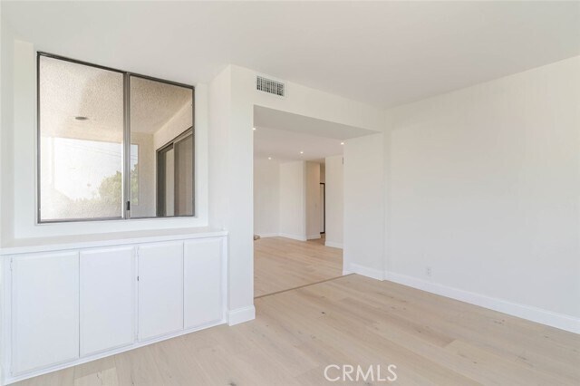 Building Photo - 1305 N Columbus Ave