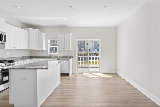 Building Photo - 29431 Oxford Dr