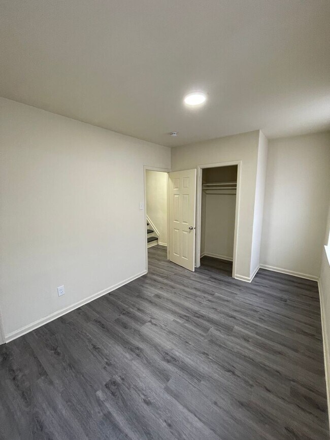 Building Photo - Four Bedroom House For Rent