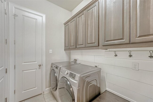 Building Photo - 112 Lockhart Lp