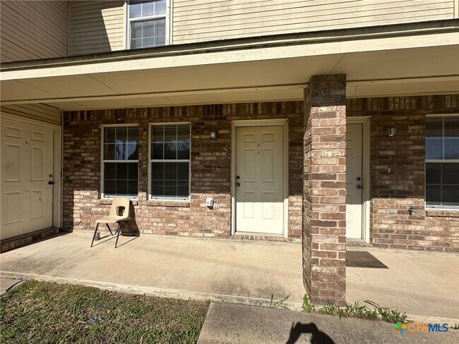 Building Photo - 1620 Inca Dr