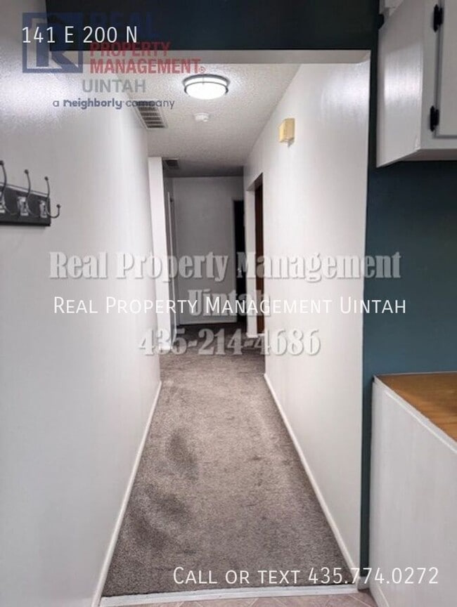 Building Photo - 141 E 200 N St