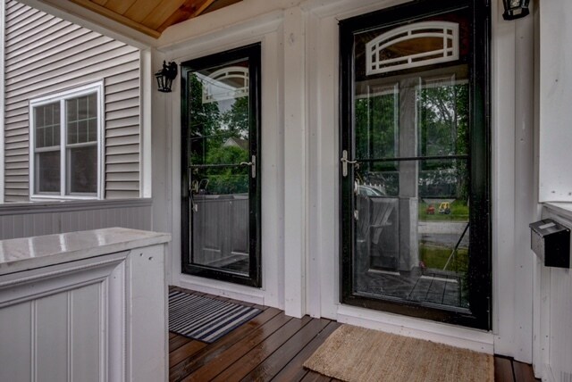 Front Doors - 9 Newbury St