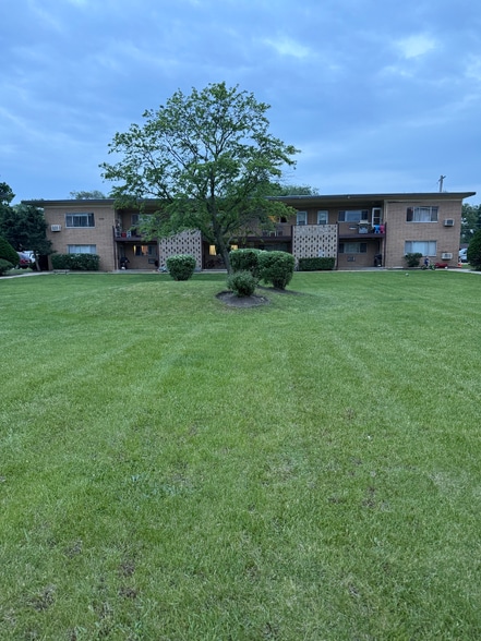 Primary Photo - 2555 E Ballard Rd