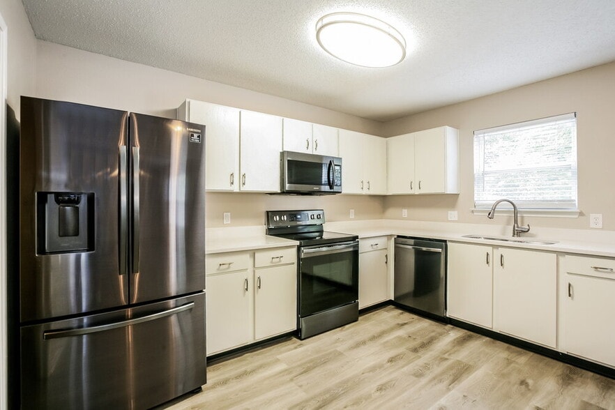 Building Photo - 9102 Cardinal Flower Ct