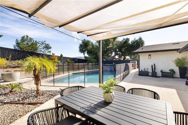 Building Photo - 2620 Calle Limonero