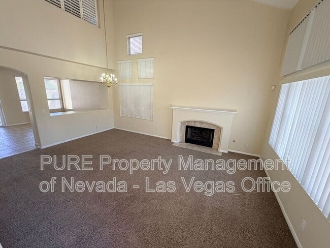 Building Photo - 266 Bluefield Ln