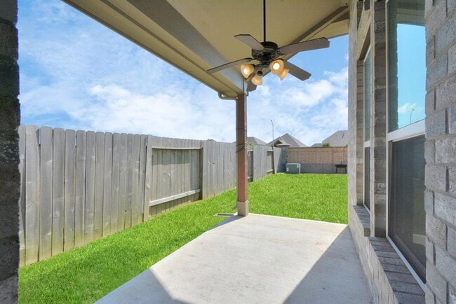 Building Photo - 2304 Tobarra Ln