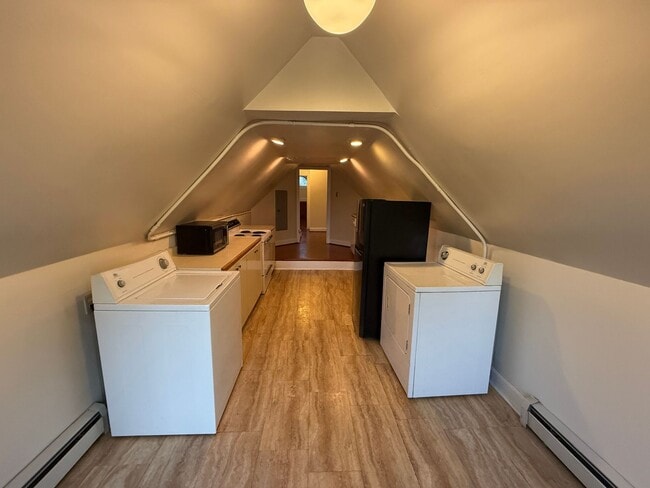 Building Photo - 312 South Upper Street, Lexington KY (Third Floor Unit)