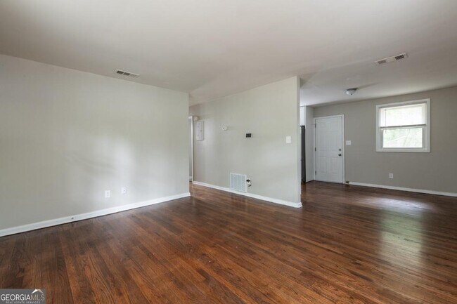 Building Photo - 3527 Bolfair Dr NW