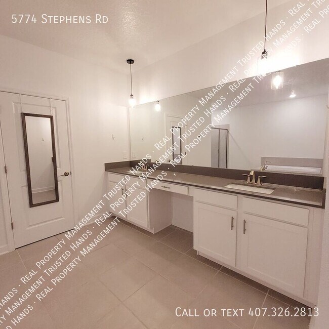 Building Photo - 5774 Stephens Rd